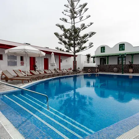 Mathios Hotel