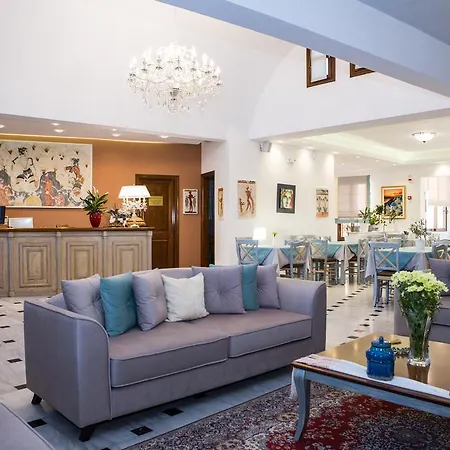 Mathios Hotel 3*
